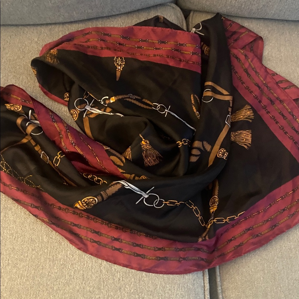 Georgeous , Hermes inspired silky scarf - tassels and links